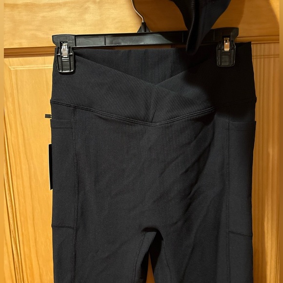 Kimith ribbed cropped tank top/sports, cross over ribbed leggings - Picture 6 of 13